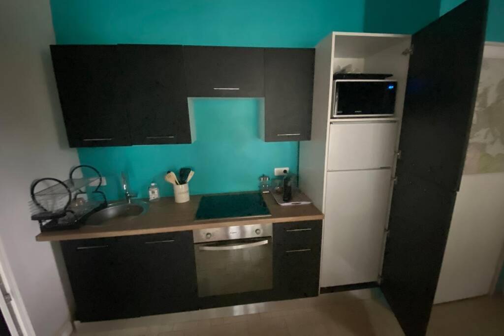 Au Calme Avec Vue Magnifique A Saint Maximin Apartment ภายนอก รูปภาพ
